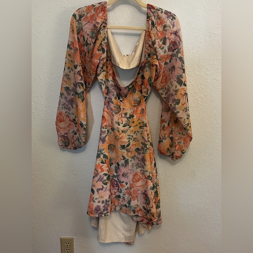 Womens Showpo Floral Backless Mini Dress with Long Sleeves Size US 12